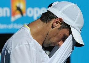 Serbia vào bán kết Davis Cup bất chấp thất bại của Djokovic